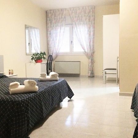 Hotel Diamante Ферандина Екстериор снимка