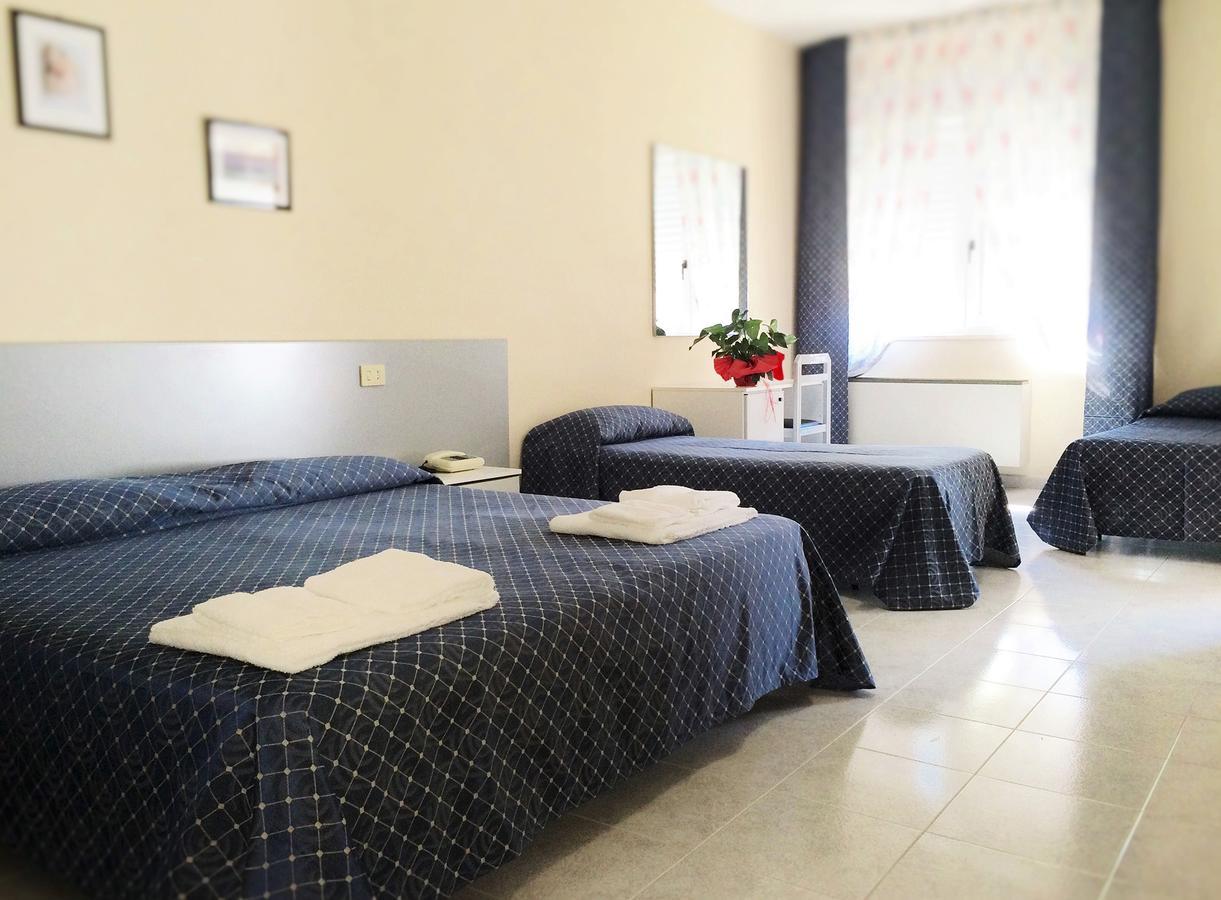 Hotel Diamante Ферандина Екстериор снимка
