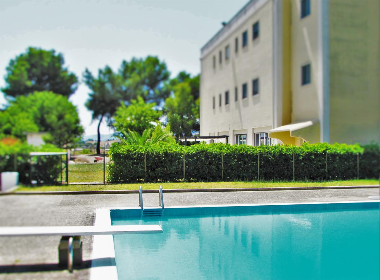 Hotel Diamante Ферандина Екстериор снимка