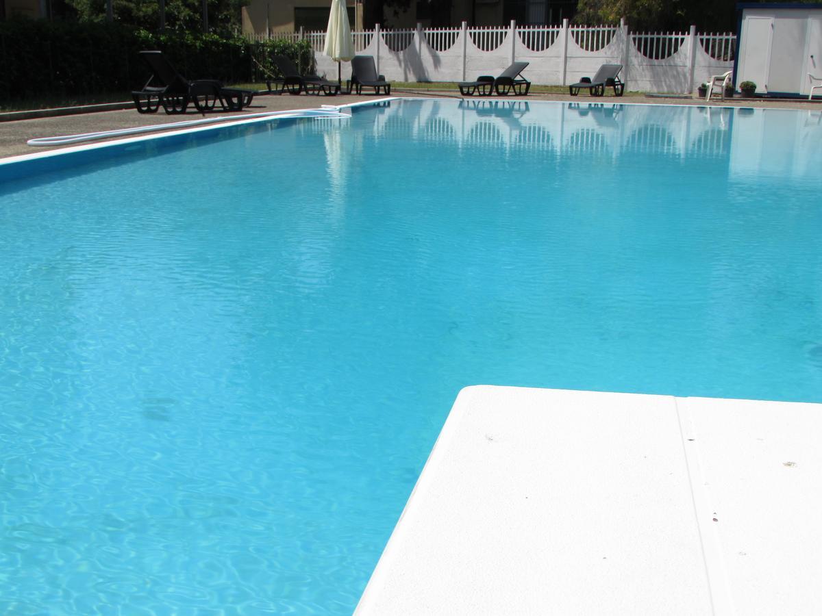 Hotel Diamante Ферандина Екстериор снимка