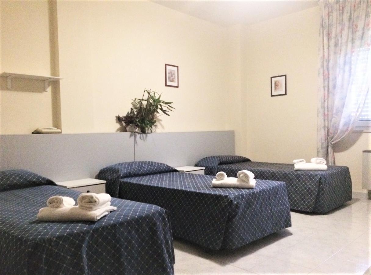 Hotel Diamante Ферандина Екстериор снимка