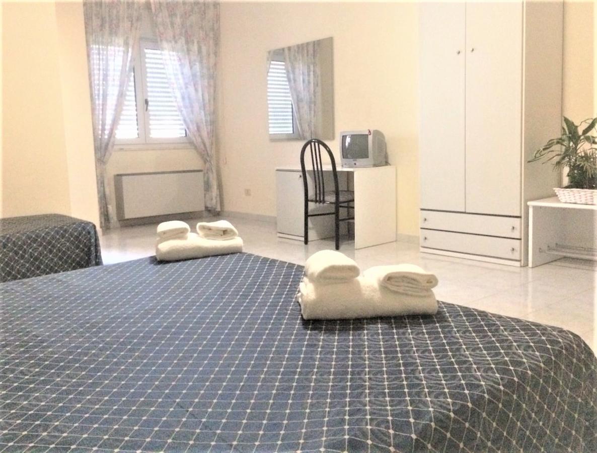 Hotel Diamante Ферандина Екстериор снимка